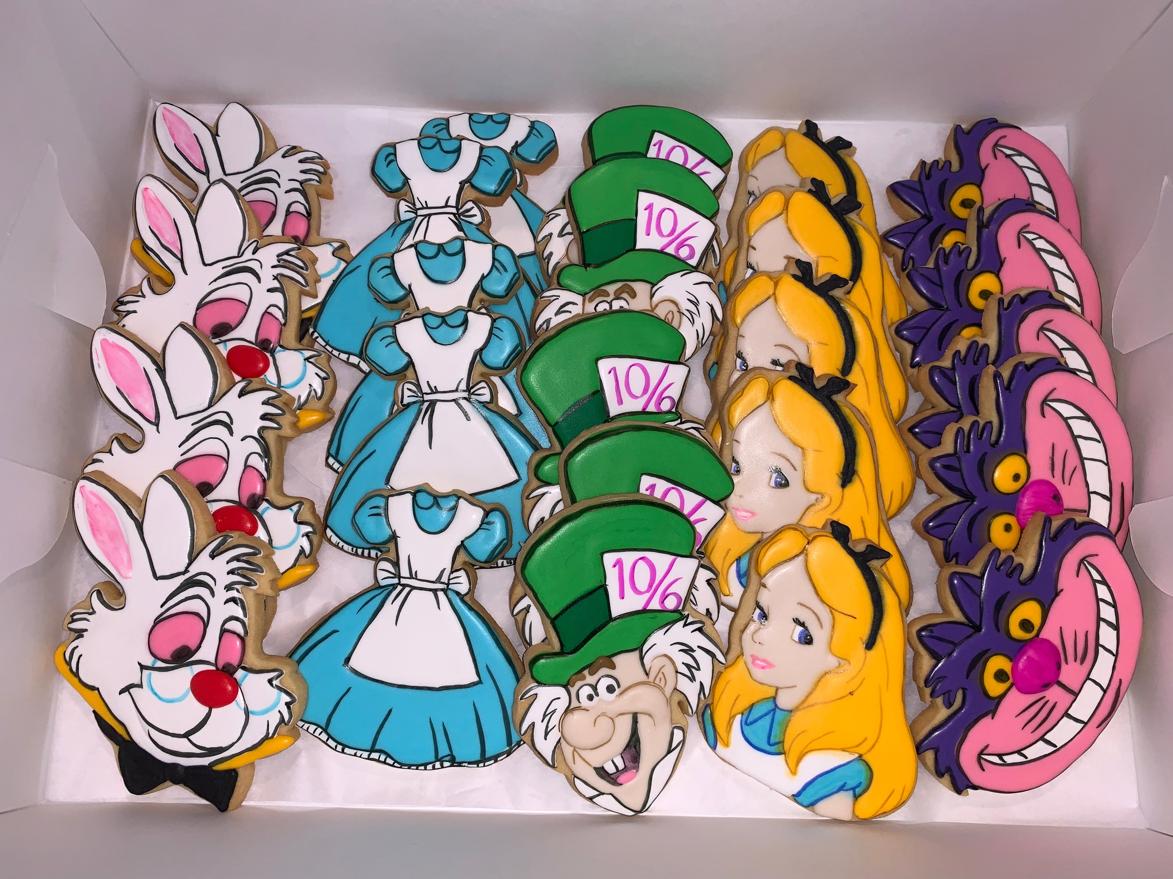 Alice in Wonderland Personalized Cookies