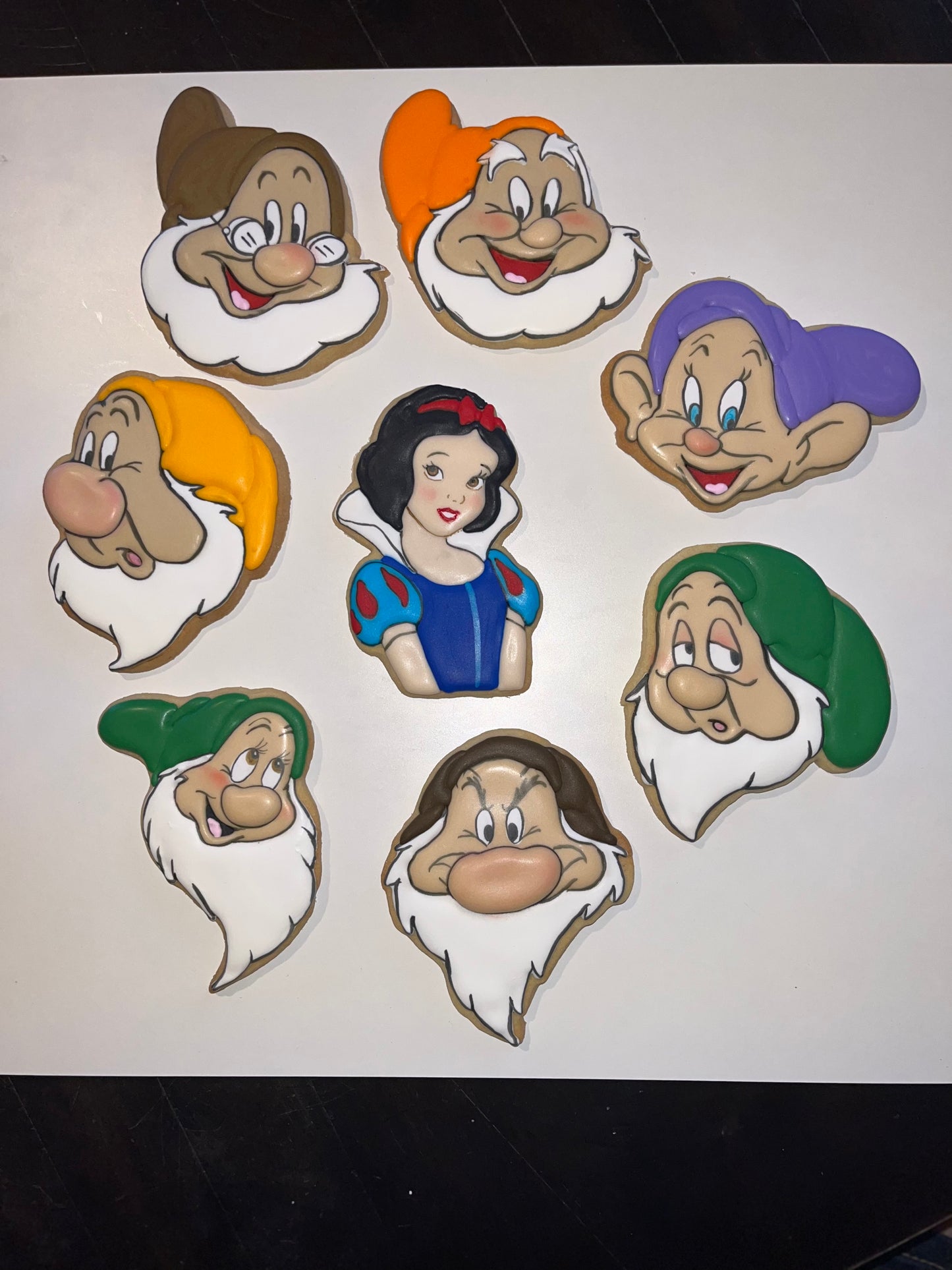 Snow White and the 7 Dwarves